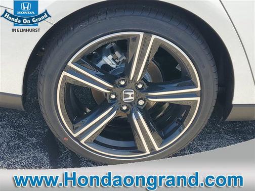 Platinum White Pearl 2026 Honda Accord Hybrid Sport