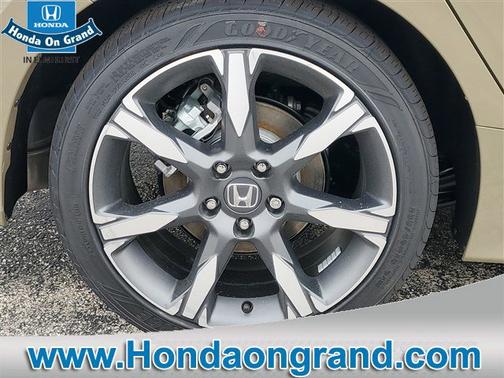 Sand Dune Pearl 2026 Honda Civic Hybrid Sport Touring