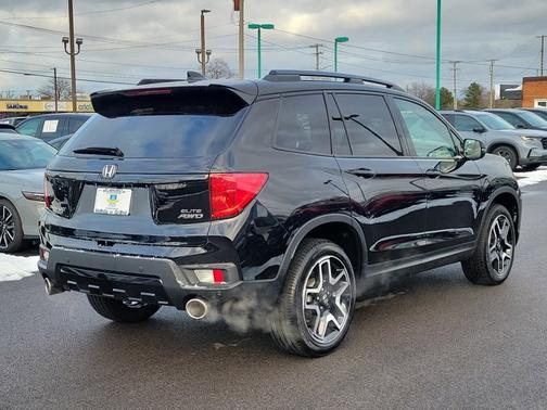 2023 Honda Passport Elite