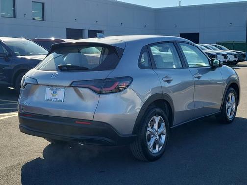 2023 Honda HR-V LX