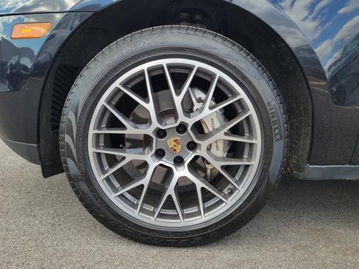 Black 2017 Porsche Macan S