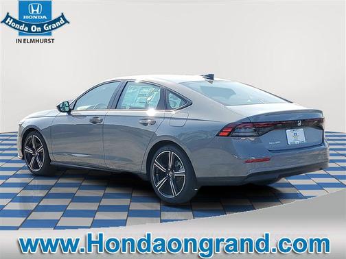 Urban Gray Pearl 2026 Honda Accord SE