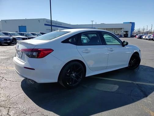 Photo 4 of 25 of 2022 Honda Civic Sport