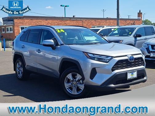2024 Toyota RAV4 Hybrid XLE
