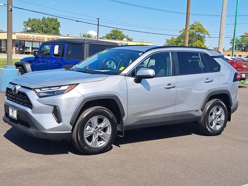 2024 Toyota RAV4 Hybrid XLE