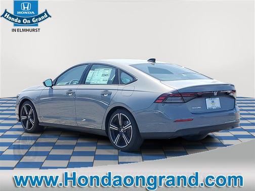 Urban Gray Pearl 2026 Honda Accord SE