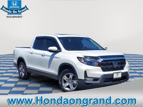 White 2024 Honda Ridgeline RTL