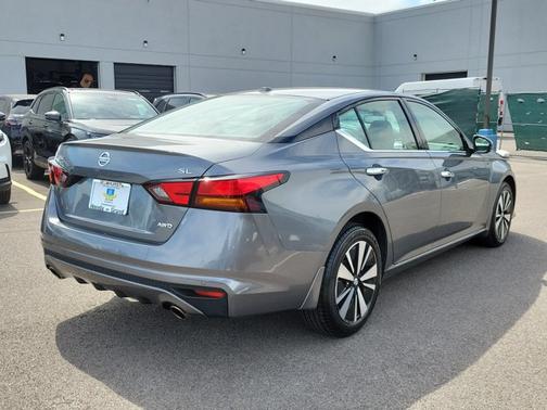 Gun Metallic 2019 Nissan Altima 2.5 SL