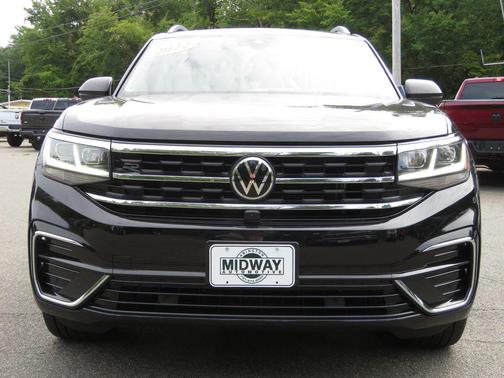 Deep Black 2022 Volkswagen Atlas 3.6L SEL Premium