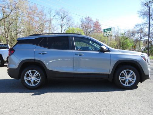 Sterling Metallic 2023 GMC Terrain SLE