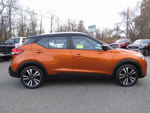 2018 Nissan Kicks SV