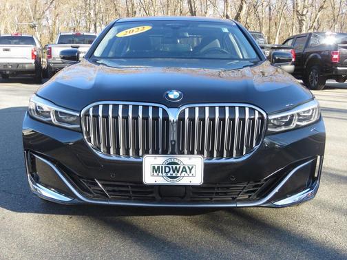 2022 BMW 750 i xDrive