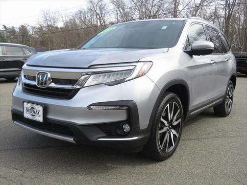 2022 Honda Pilot Touring 8-Passenger