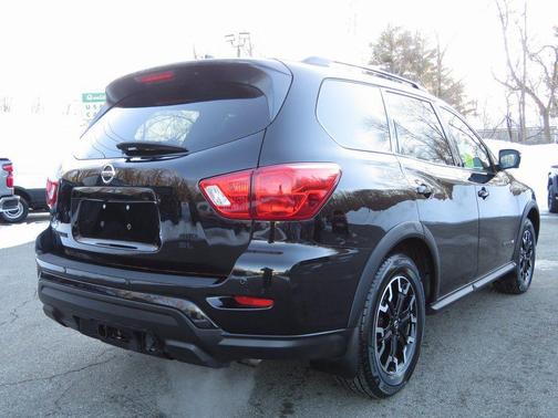 2020 Nissan Pathfinder SL 4WD