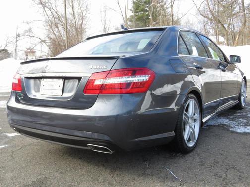 2013 Mercedes-Benz E-Class 4MATIC