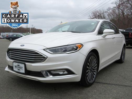 White Platinum Clearcoat Metallic 2017 Ford Fusion SE