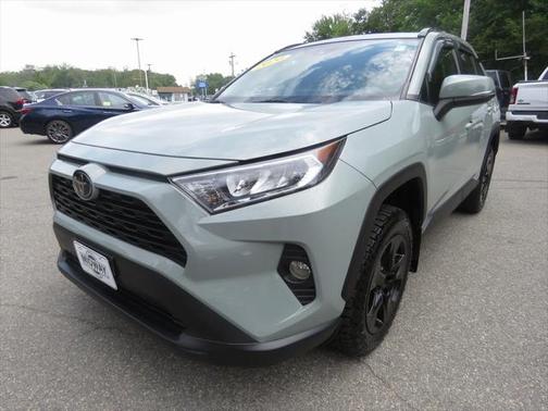 2020 Toyota RAV4 XLE
