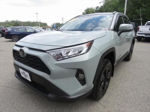 2020 Toyota RAV4 XLE