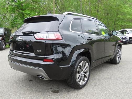 2019 Jeep Cherokee Overland
