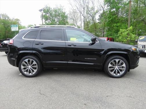 2019 Jeep Cherokee Overland