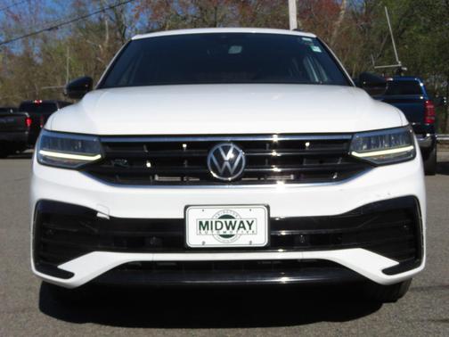 Pure White 2022 Volkswagen Tiguan 2.0T SE R-Line Black 4MOTION