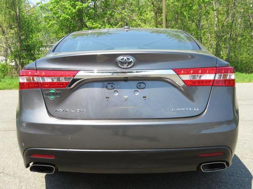 Magnetic Gray Metallic 2014 Toyota Avalon Limited