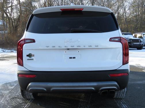 2022 Kia Telluride S