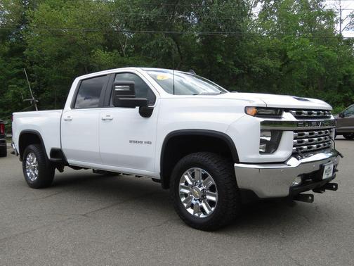 Summit White 2022 Chevrolet Silverado 2500 LT