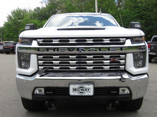 Summit White 2022 Chevrolet Silverado 2500 LT