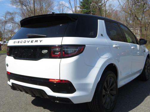 2 2020 Land Rover Discovery Sport R-Dynamic SE
