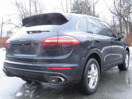 2017 Porsche Cayenne Cayenne