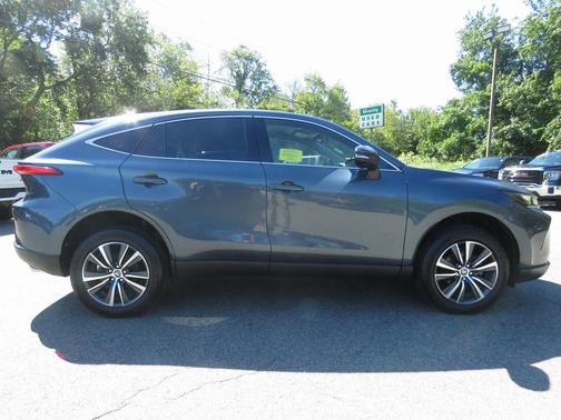 2022 Toyota Venza LE