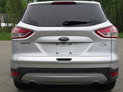 Ingot Silver 2016 Ford Escape SE