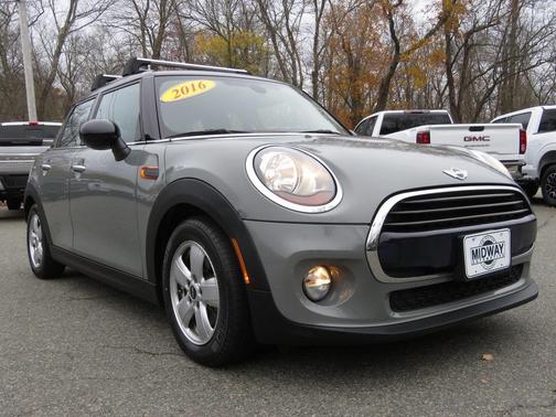 2016 MINI Hardtop Cooper