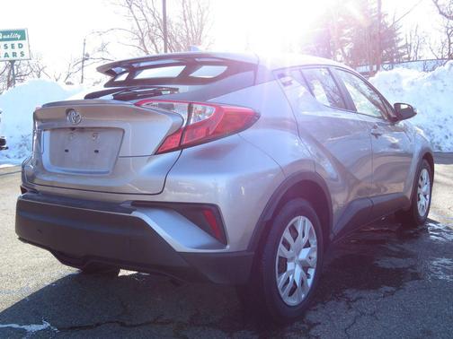 2019 Toyota C-HR LE