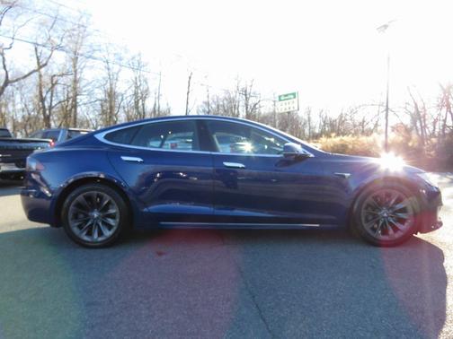 2018 Tesla Model S 75D