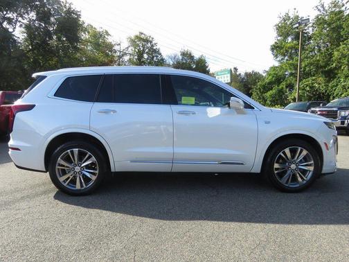 2022 Cadillac XT6 Premium Luxury AWD