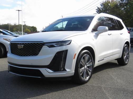 2022 Cadillac XT6 Premium Luxury AWD