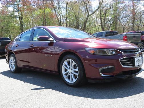 Butte Red Metallic 2016 Chevrolet Malibu 1LT