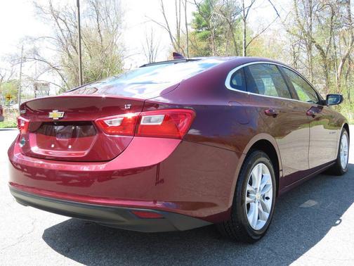 Butte Red Metallic 2016 Chevrolet Malibu 1LT