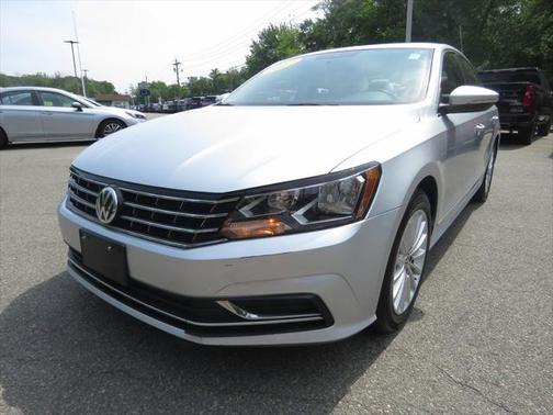 2017 Volkswagen Passat 1.8T SE
