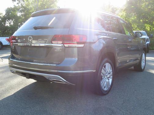 2018 Volkswagen Atlas 3.6L SEL Premium