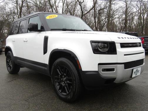 2022 Land Rover Defender 110 SE