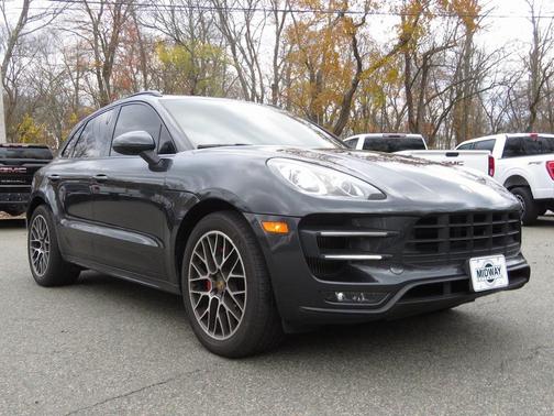 2018 Porsche Macan Turbo