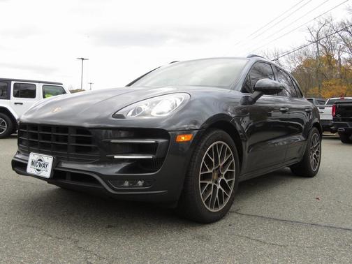 2018 Porsche Macan Turbo