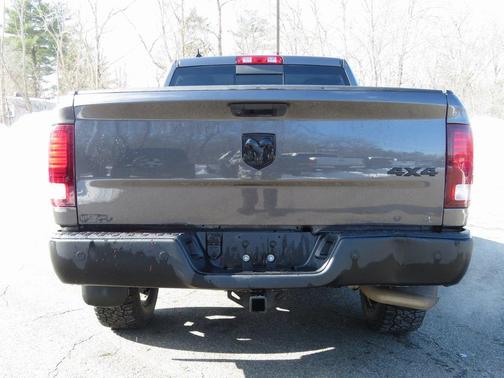 2019 RAM 1500 Classic Warlock Crew Cab 4x4 5'7' Box