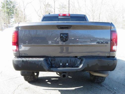 2019 RAM 1500 Classic Warlock Crew Cab 4x4 5'7' Box