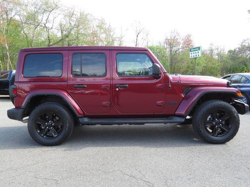 Snazzberry Pearlcoat 2021 Jeep Wrangler Unlimited Sahara