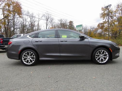 2016 Chrysler 200 C
