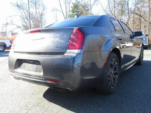2019 Chrysler 300 S